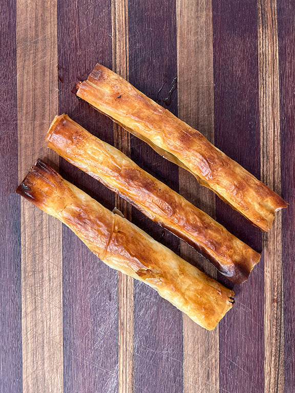 Baked Mozzarella Phyllo Rolls