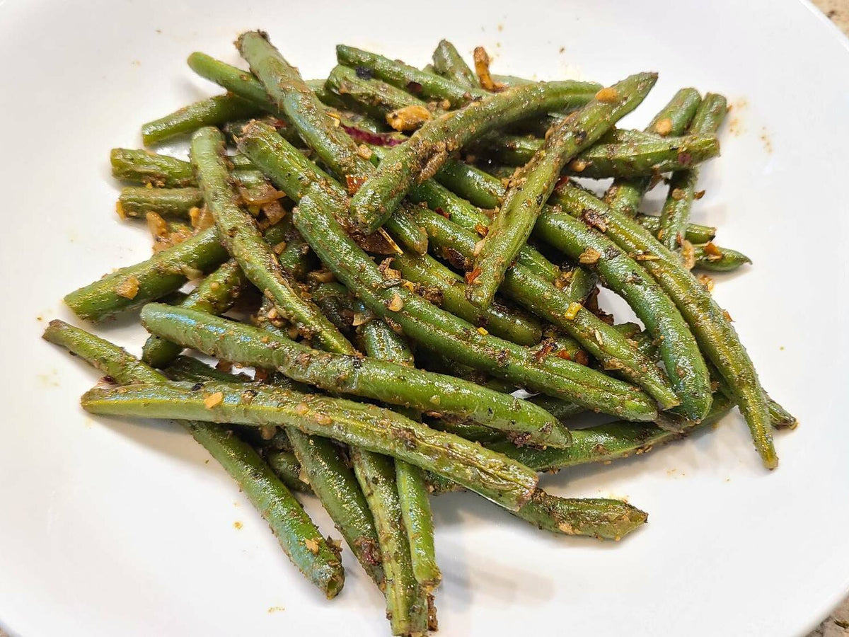 Pan Grilled Garlic Green Beans