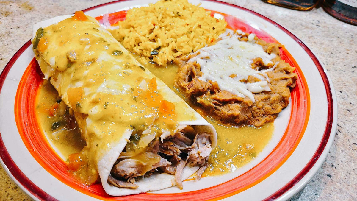 Slowcooker Pork Chili Verde Burritos