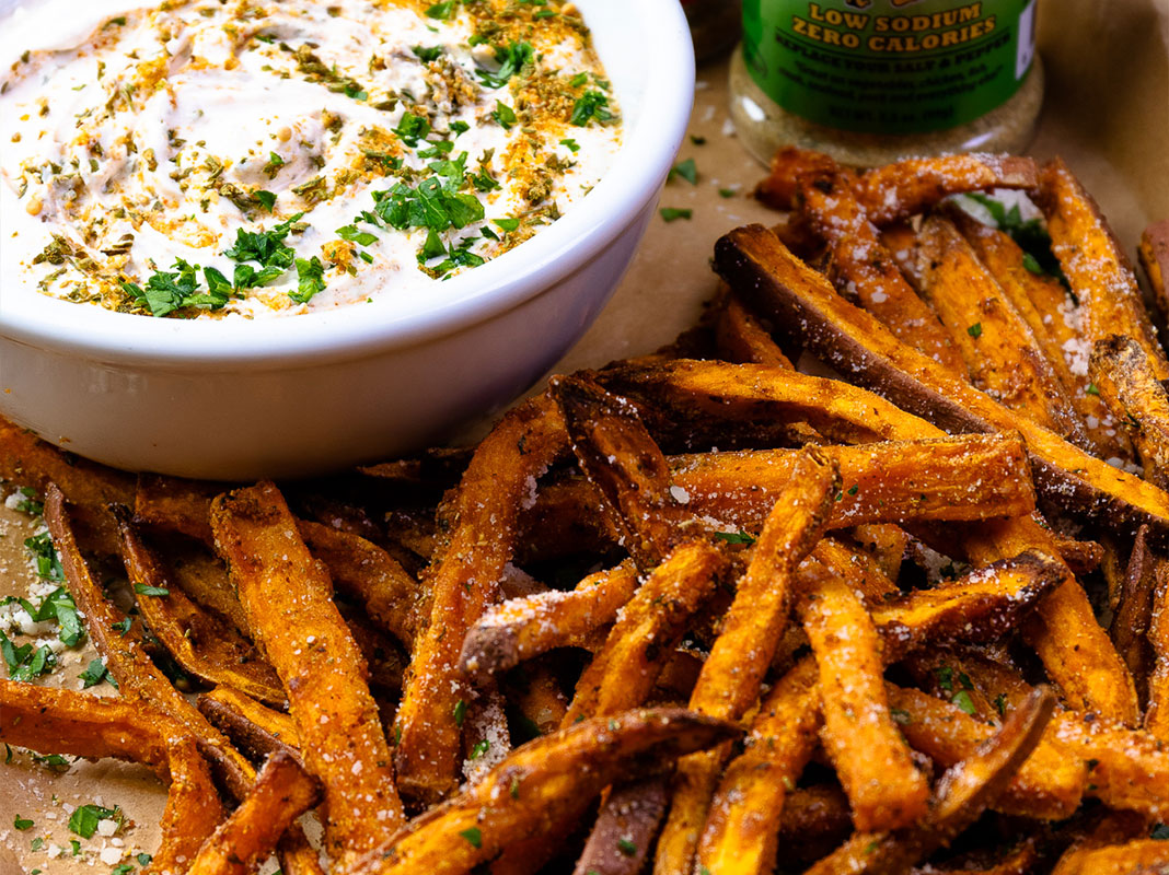 Air Fried Sweet Potato Fries With Spicy Dipping Sauce