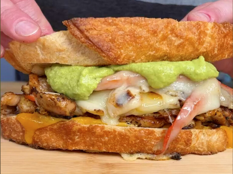 Cheesy Chicken Melt with Guacamole Sauce